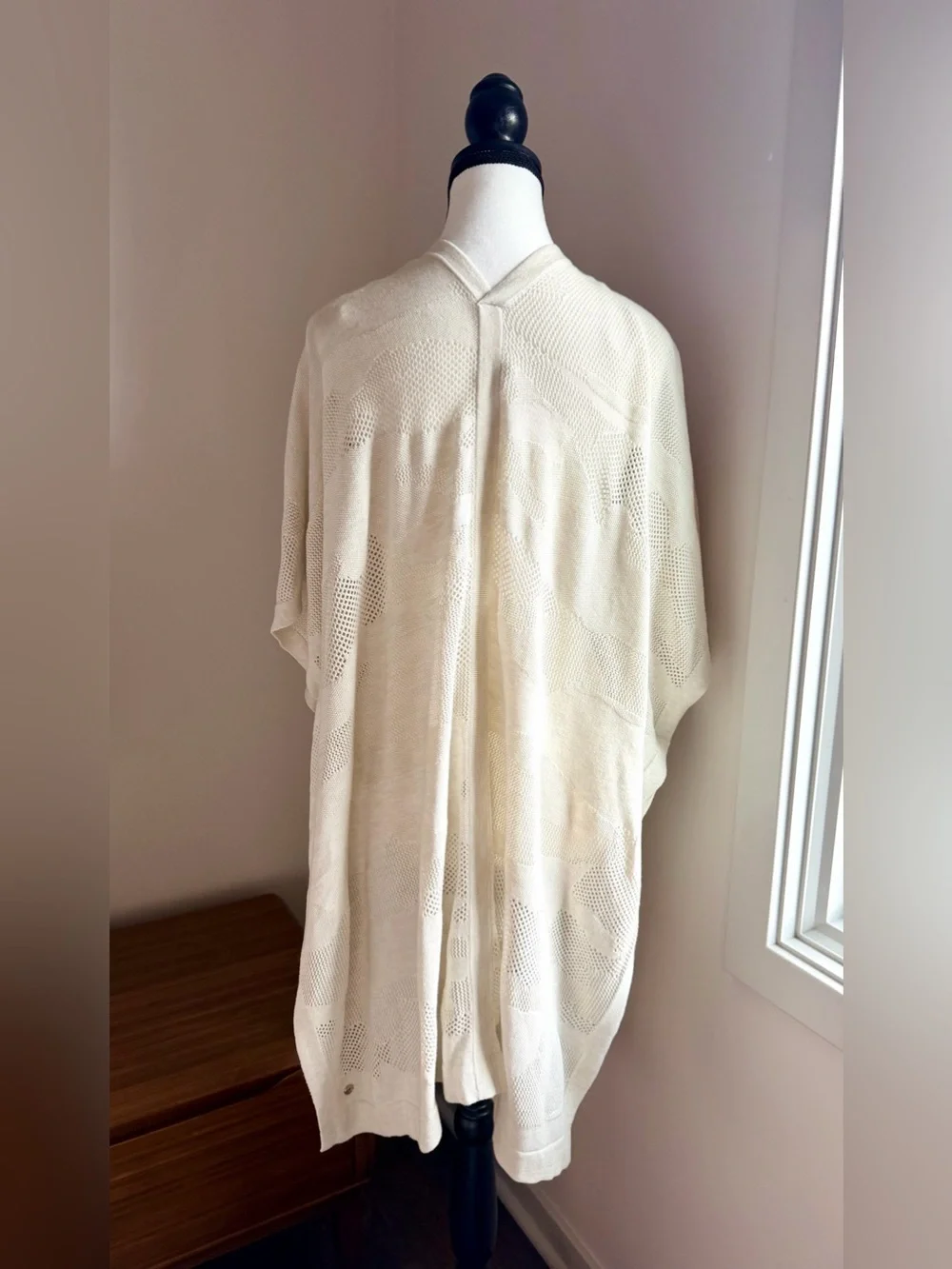 Lululemon Find Your Light Wrap Heathered Light Ivory OS Cotton Silk Blend